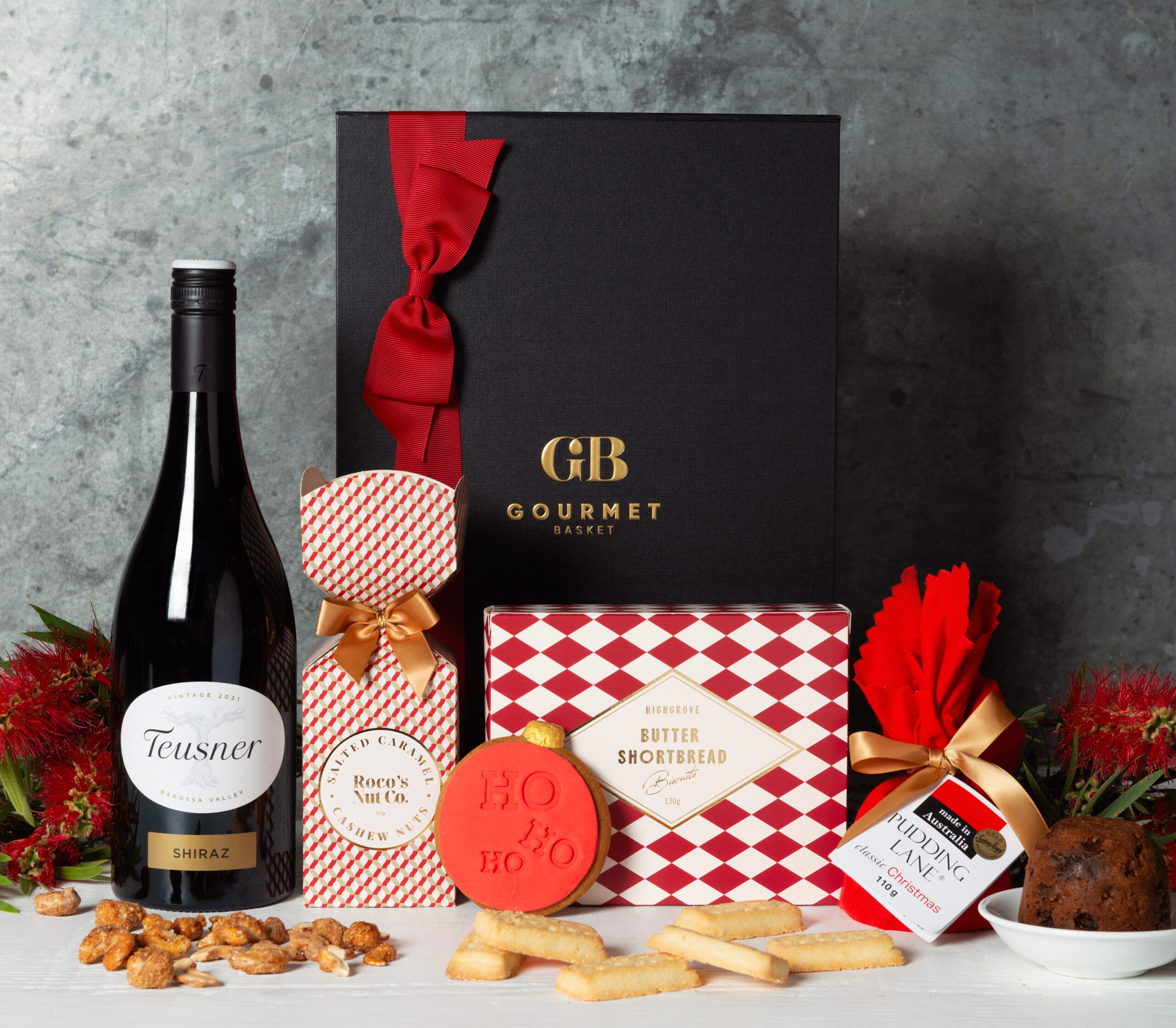 Santa’s_Little_Helper_Hamper_GB26_006